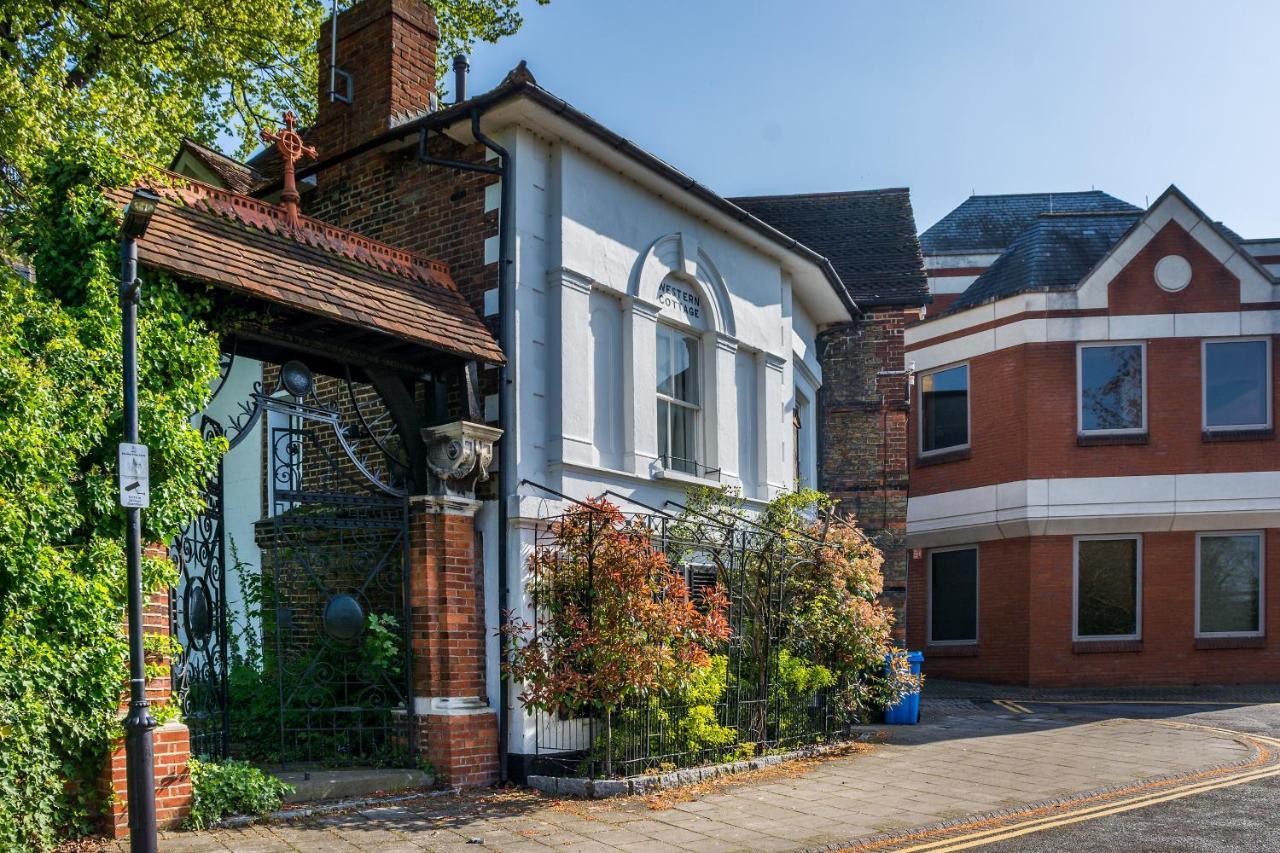 Castle Properties: The Duchess, 3 Bed Family Cottage Windsor Eksteriør bilde
