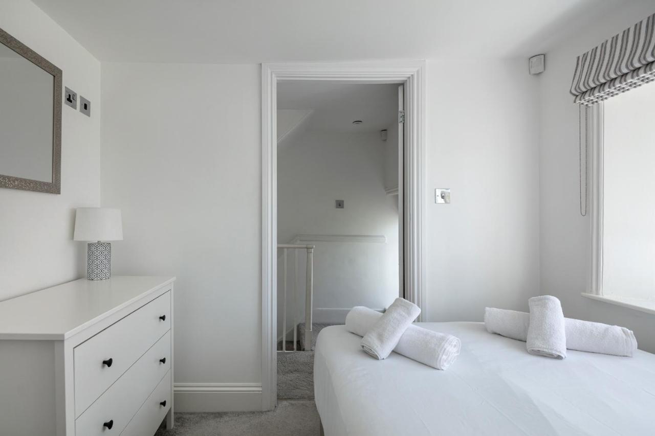 Castle Properties: The Duchess, 3 Bed Family Cottage Windsor Eksteriør bilde